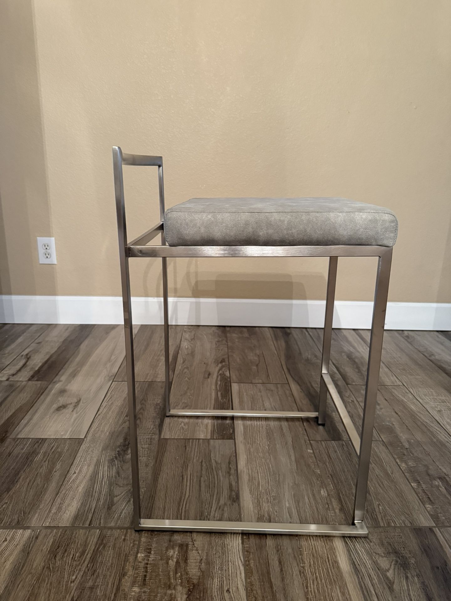 Bar Stools By Lumisource