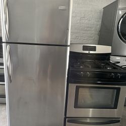 Frigidaire top freezer refrigerator &. Kenmore gas range set stainless steel 