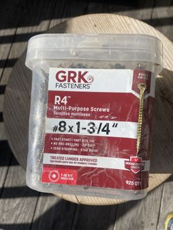 *STILL AVAILABLE* #8 x 1-3/4" - T15 - gold screws - 925qty (8 boxes available)