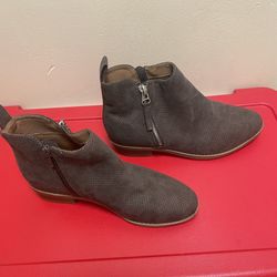 Ankle Boots Perforated 