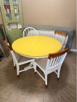Kitchen table