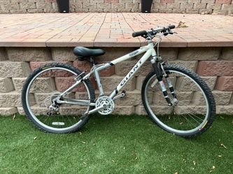 Giant Sedona SE Mountain Bike