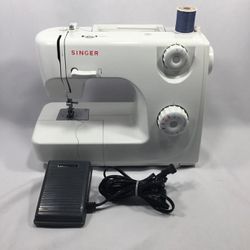 Singer Prelude 8280 Sewing Machine - White
