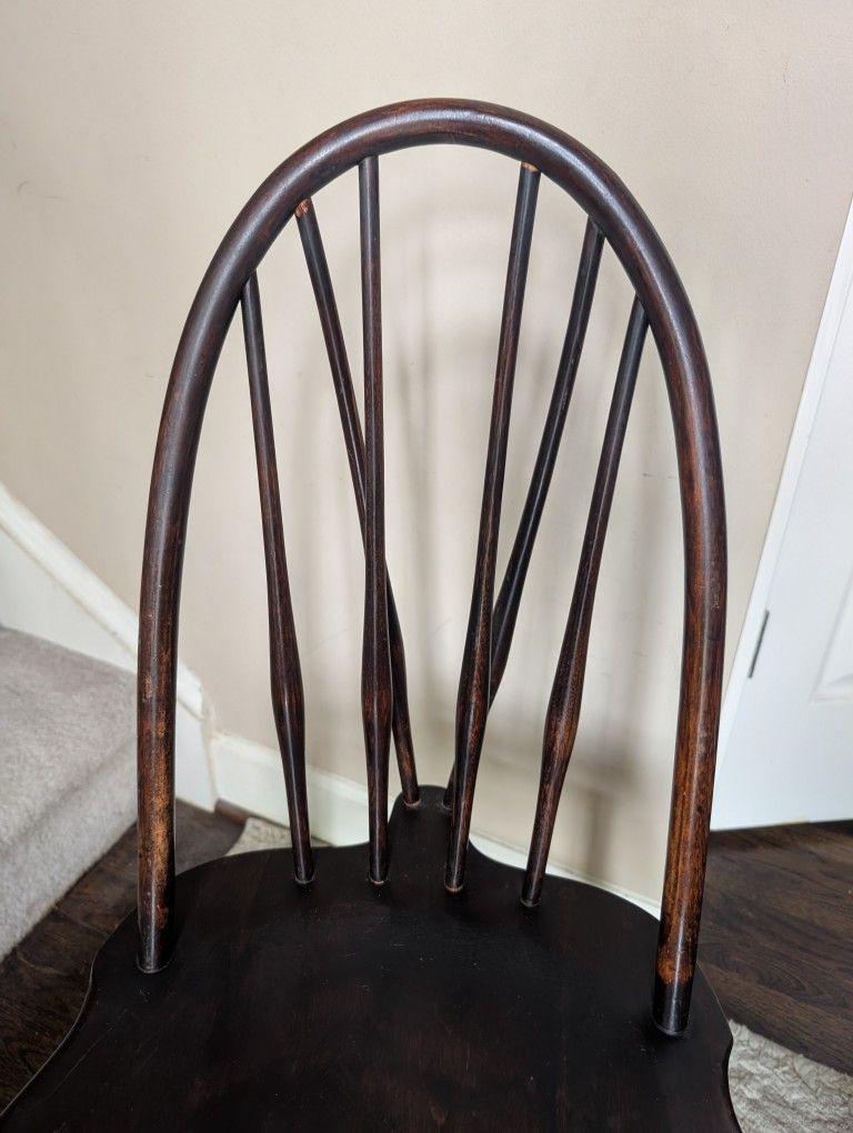 Antique Windsor Brace Back Chair w/Rare Narrow Taper Bow Back & Turned Legs