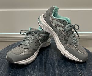 Dr. Scholl’s Sneakers