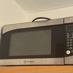 Microwave (doesn’t Work)!