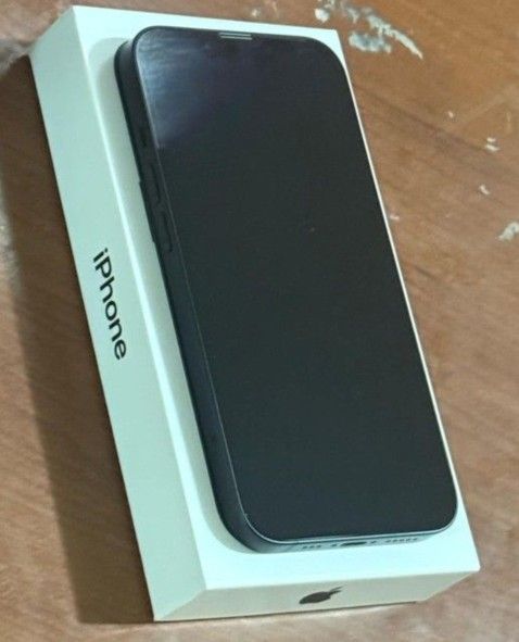 Cricket/AT&T Iphone 13 Midnight 128GB