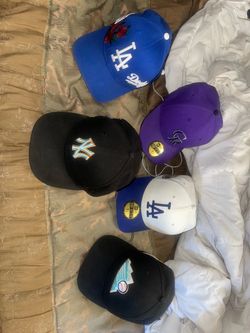 New Era Hats $15 (fitted and snapbacks)