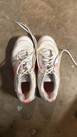 Tennis Shoes