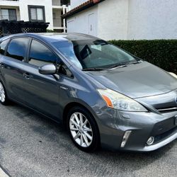 2012 Toyota Prius V