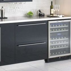 Danby Silhouette Stilton 24" 51-Bottle Built-In Wine Fridge DWC518BLS