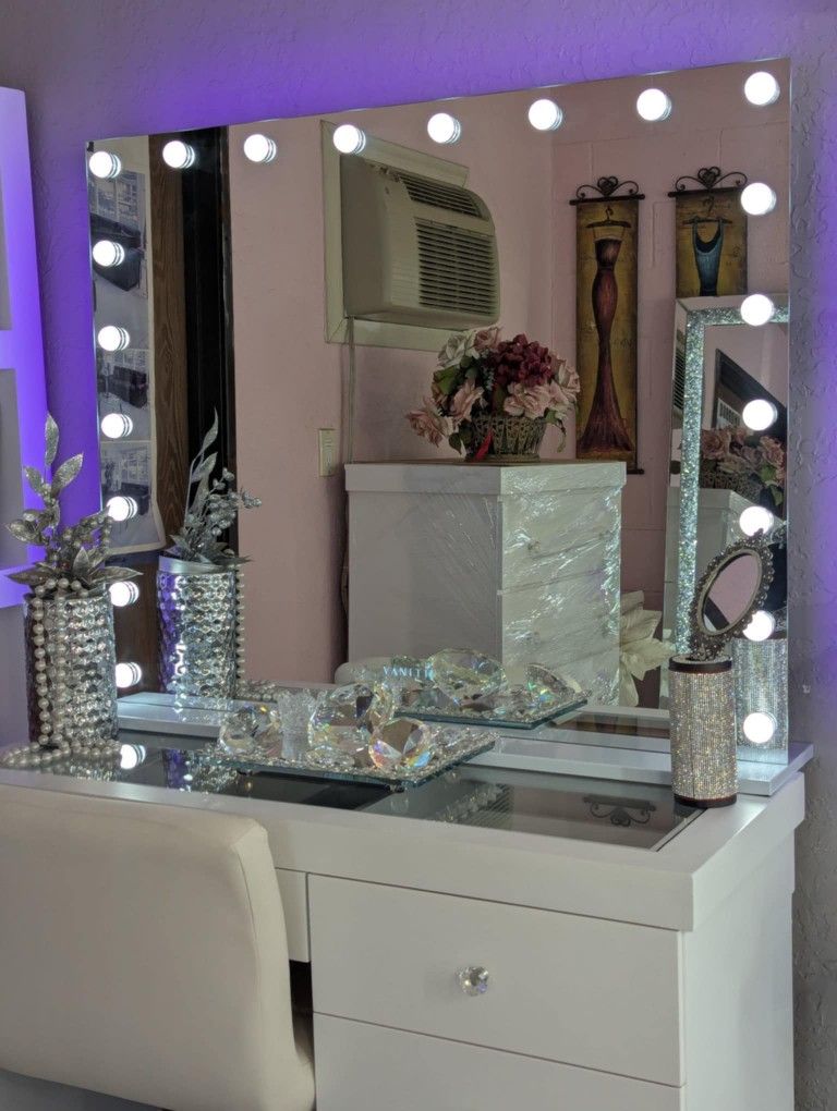 vanity for MAKEUP