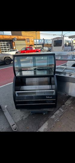 Turbo air grab and go refrigerator