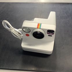 Polaroid Now Instant Camera 