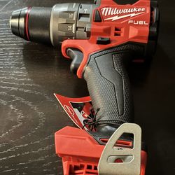 Milwaukee M18 Fuel 18v hammer drill