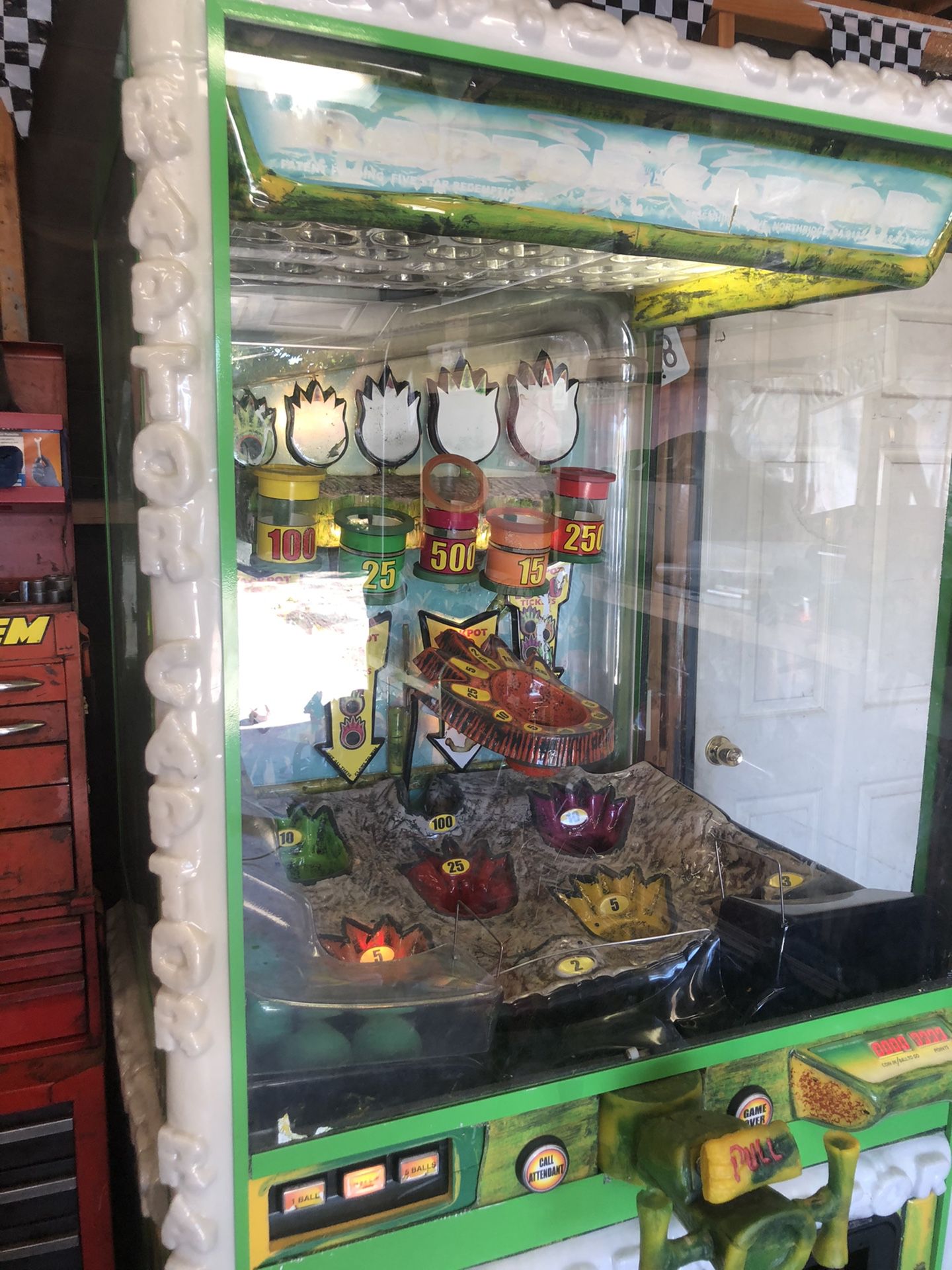 Raptor captor arcade game Open To Trades