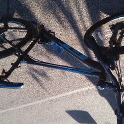 GT Aggressor Pro Mounting Bike