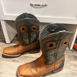 In Dillion Western Cowboy Boots 