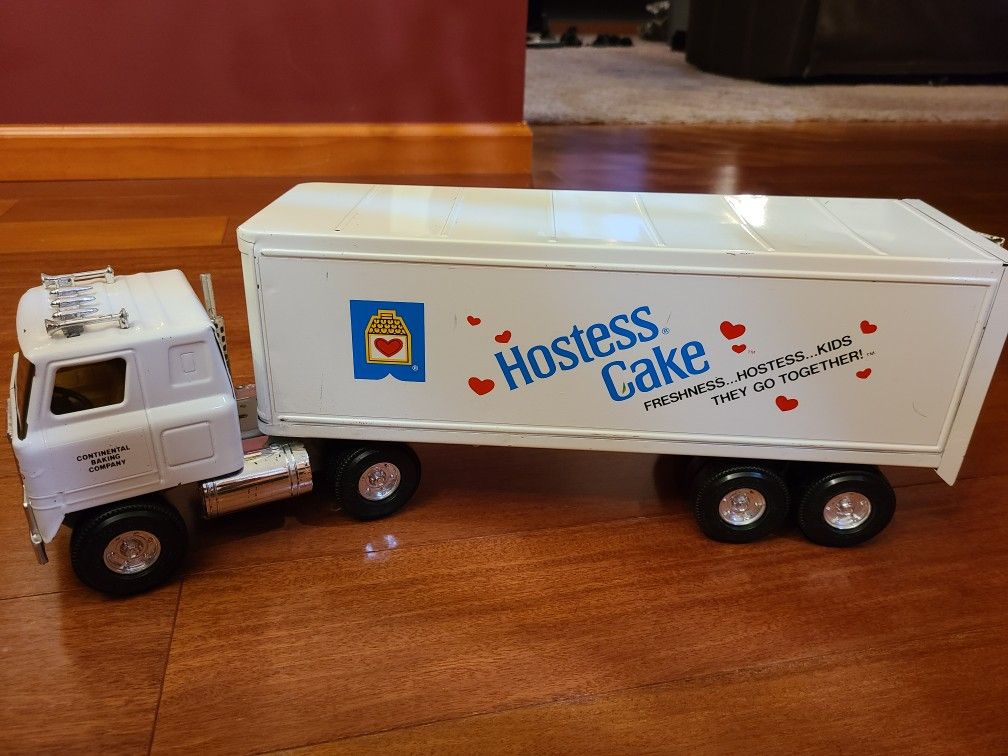 Vintage hostess cake truck + trailer, ERTL Wonder bread die cast toy