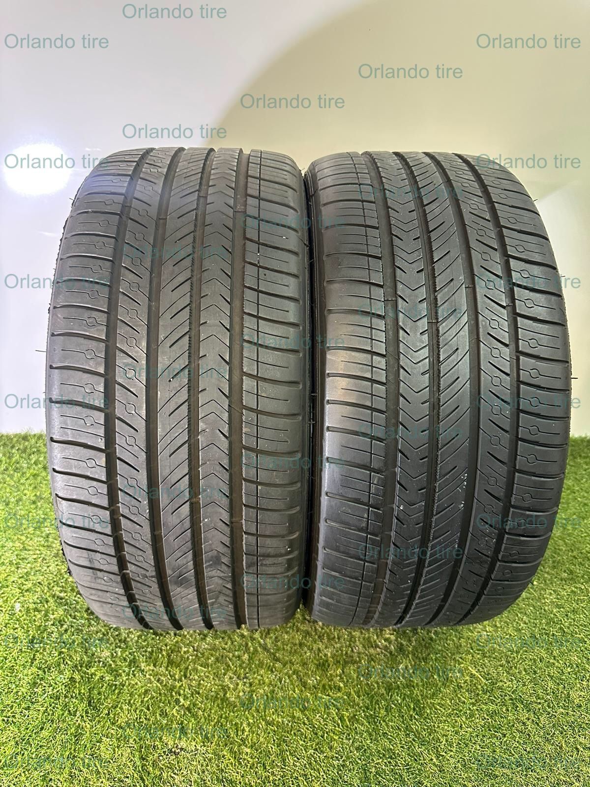 R530 245 40 18 97Y Michelin Pilot Sport All Season 4 - 2 Used Tires 80% Life