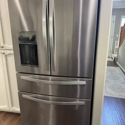 Whirlpool Gold Series Side by Side Refrigerator 