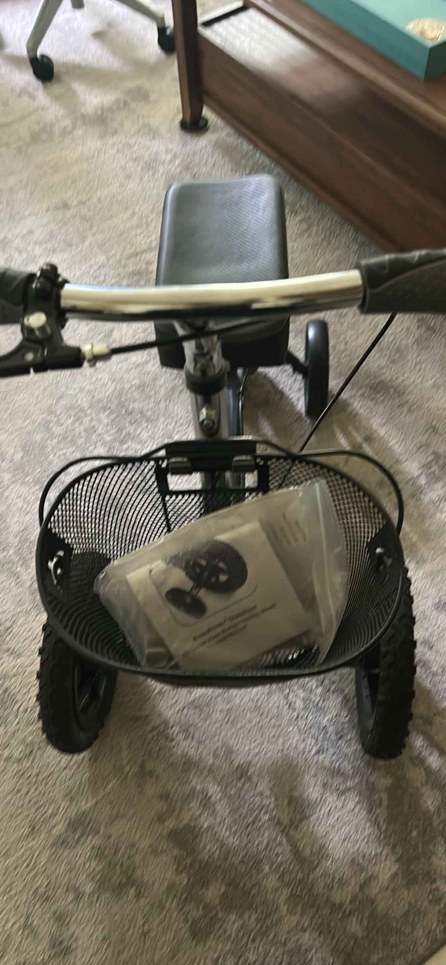 Knee Scooter