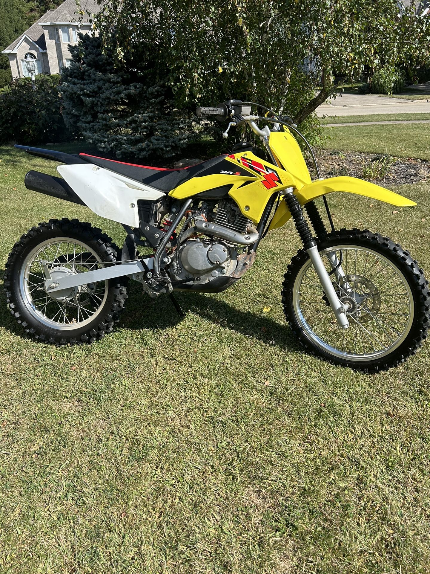 drz dirt bike