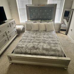 Queen Size Diva Headboard And Bed Frame 