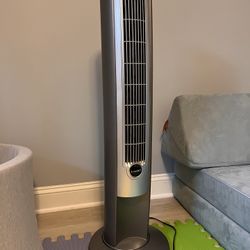 Lasso Tower Fan With Remote