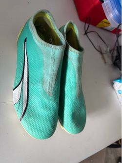 Nike / Puma soccer cleats + free item