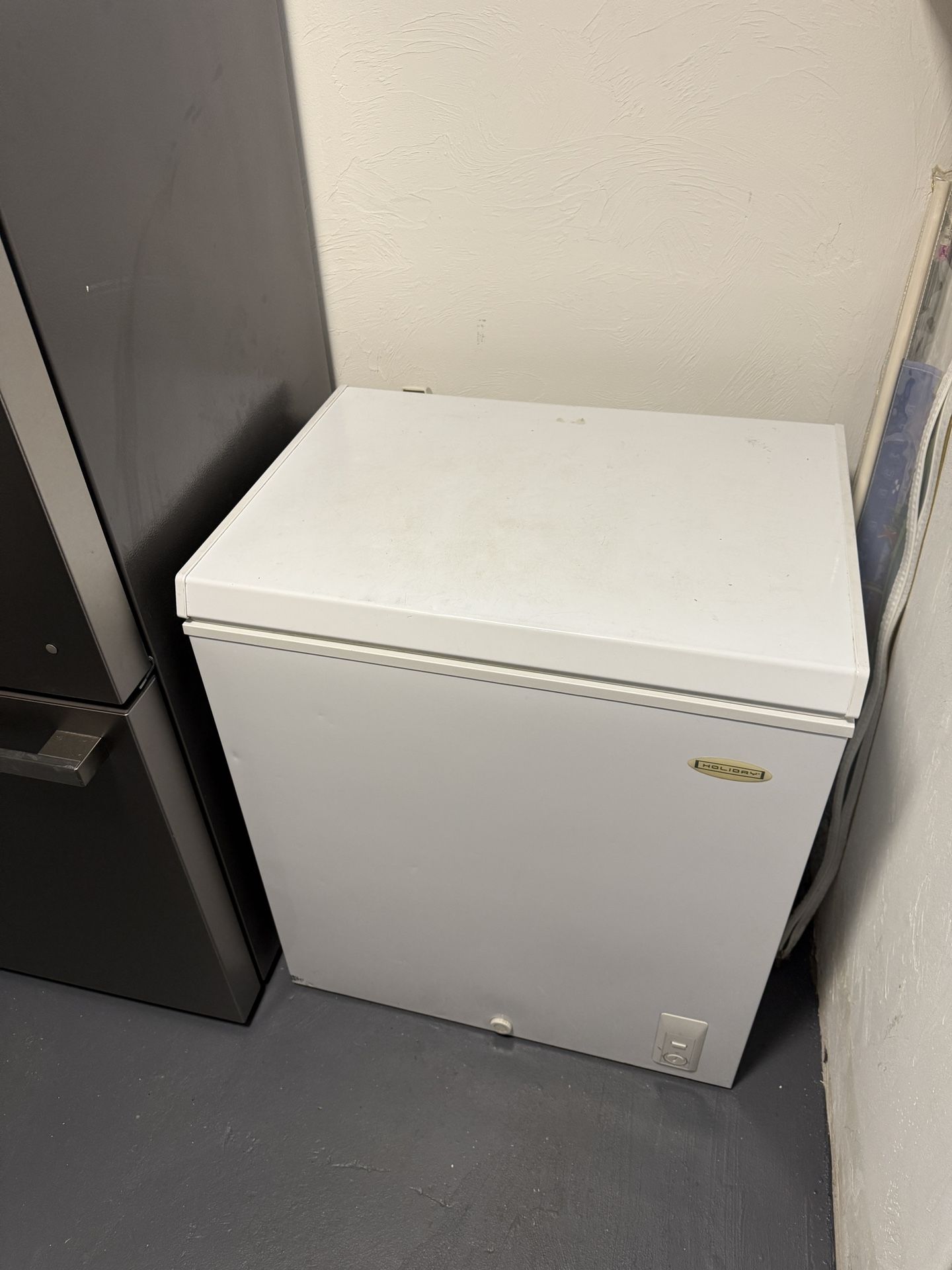 Freezer. Chest Freezer