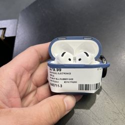 Air Pods 4th Gen (845711-3)