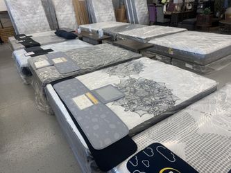 Furniture Mattress, Boxspring, Bunkbed Queen King Twin Full