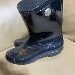 Uggs Water Proof Boots 