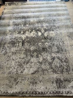 Area rug 7’10’’x 10’7’’