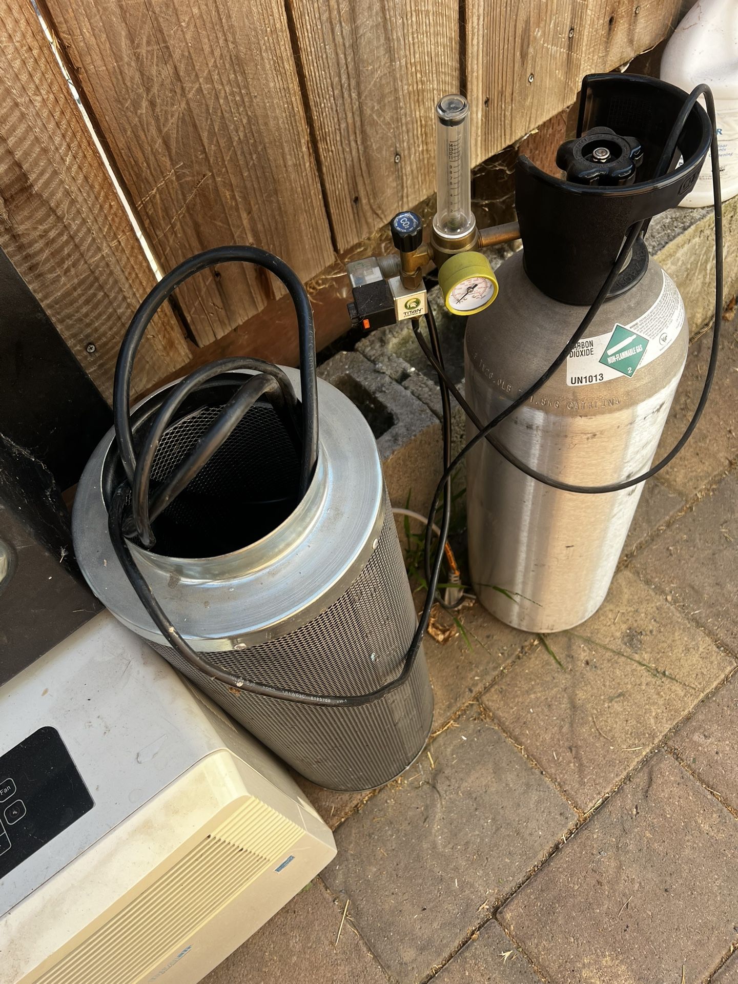 Co2 And Regulator