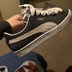Puma Suede Black Sneakers Size 8 Men