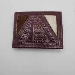 Western Tooled Leather Bi-fold Wallet 


