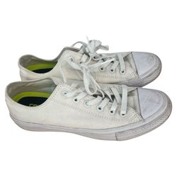 Chuck Taylor Converse White Low-Top Sneakers canvas