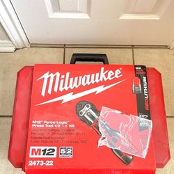 Milwaukee 2473-22 M12 Force Logic Press Tool Kit w/Jaws 