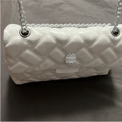 White quilted bird eagle chain shoulder strap bag purse