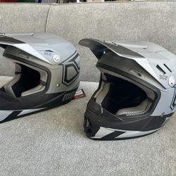 MSR DIRTBIKE HELMET WITH TAGS NEW