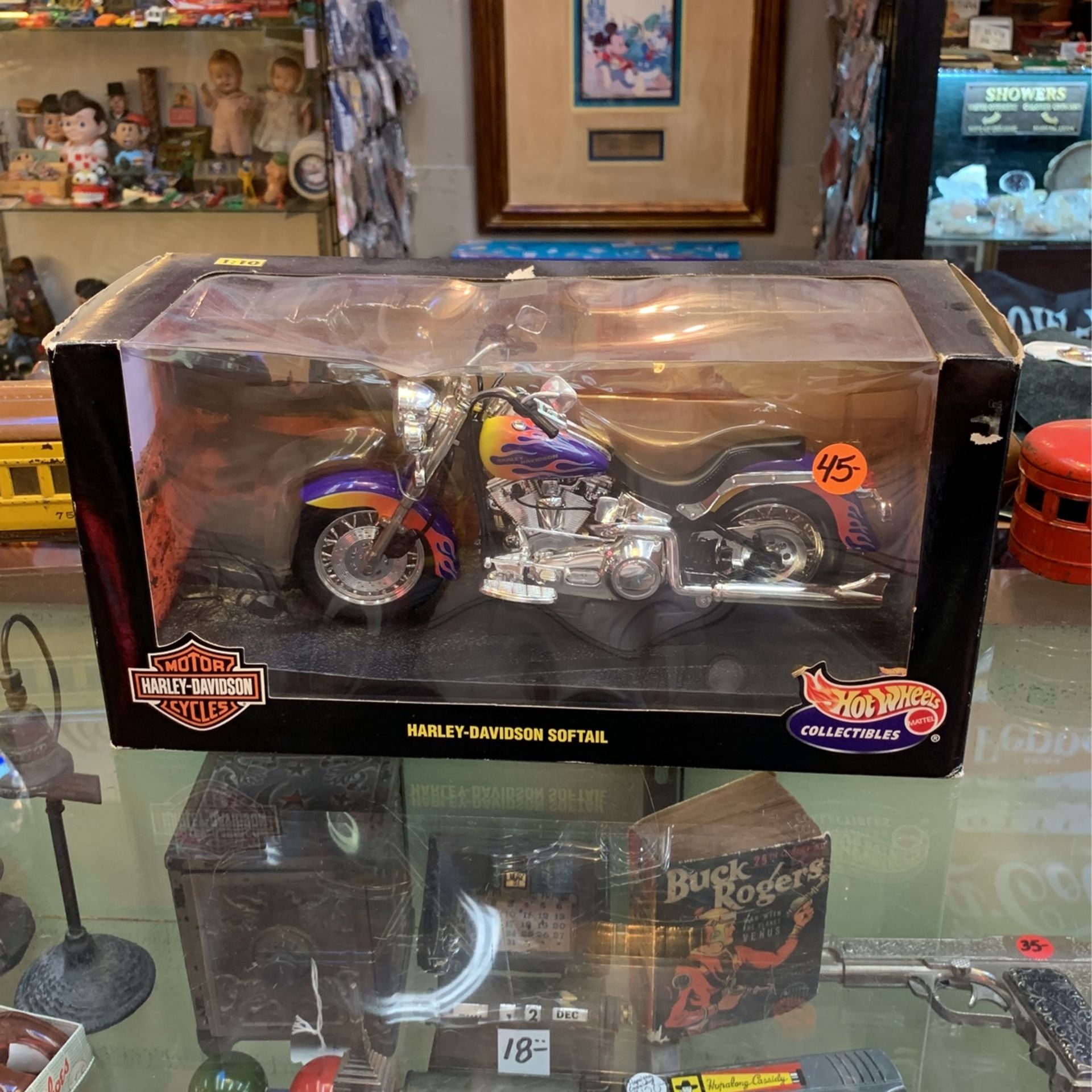 Hot Wheels Collectibles 1:10 Scale Harley Davidson Softail In The Box