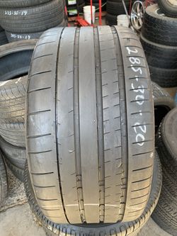 Single 285 30 20 Michelin Brand Used Tire 