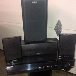 SONY Home Theater System 5 DVD/CD 5.1 HDMI
