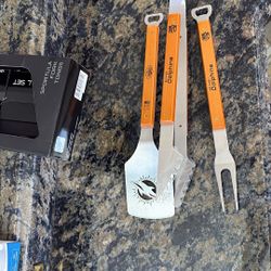 Grill Set 3 Piece NFL Miami Dolphins New