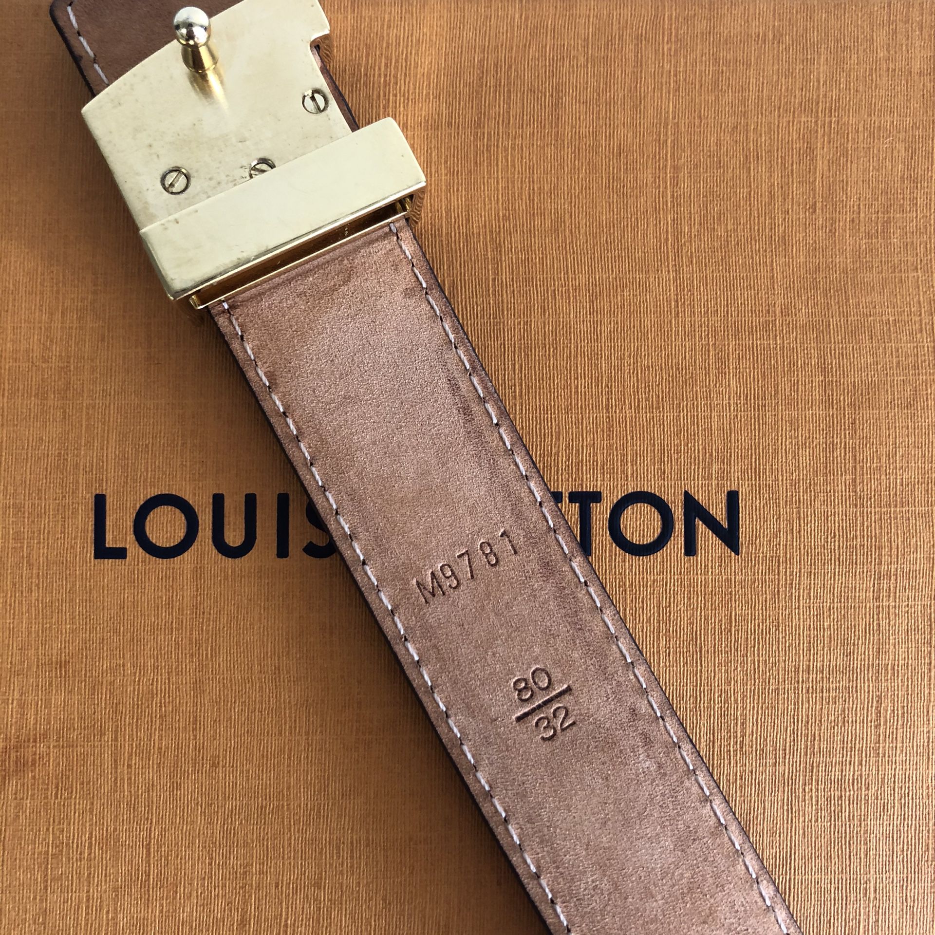 Authentic Louis Vuitton Gold LV Initiales Monogram Belt Ebene M9608 for Sale  in Honolulu, HI - OfferUp