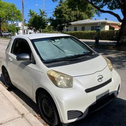 Scion iQ