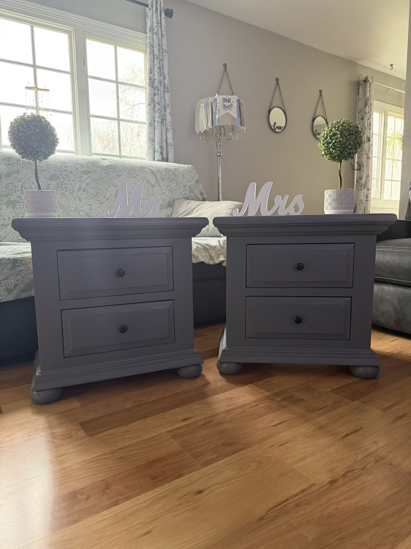 🩶✨Beautiful Solid Wood Nightstands🩶✨