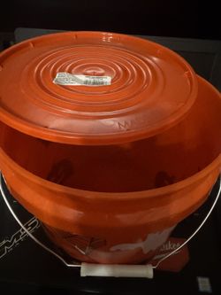 Limited Edition 2 Gal Seasonal Home Depot Buckets With Lid